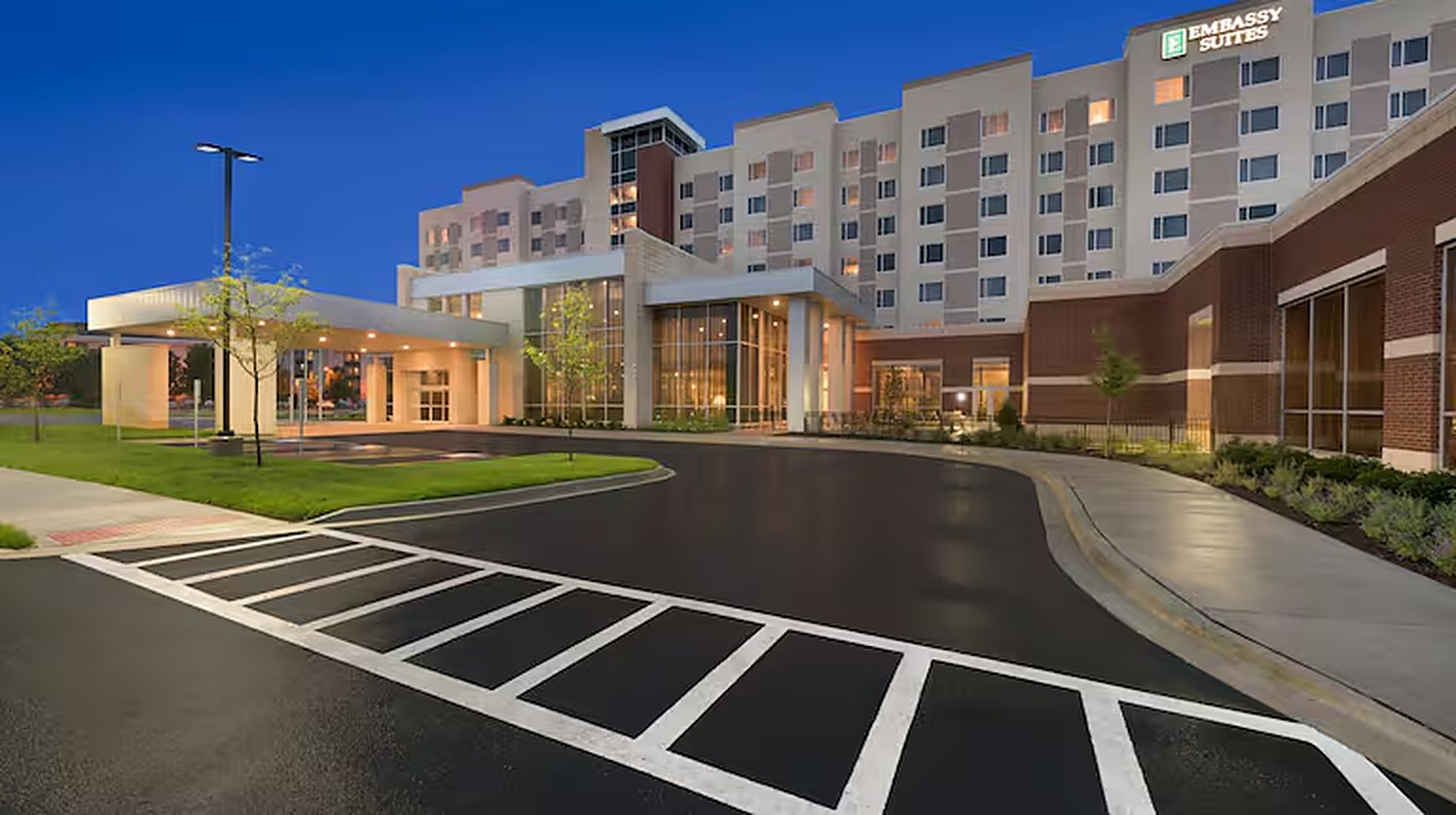Embassy Suites by Hilton, Chicago Naperville, exterior at dusk