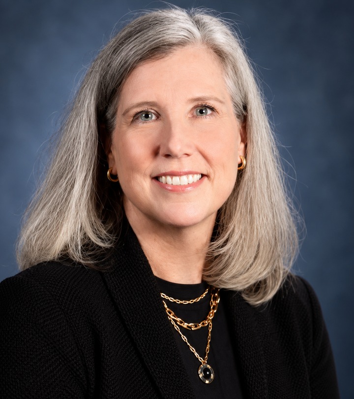 Maura Bruen